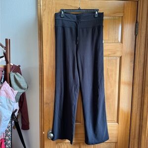 Vuori Wide Leg Pant